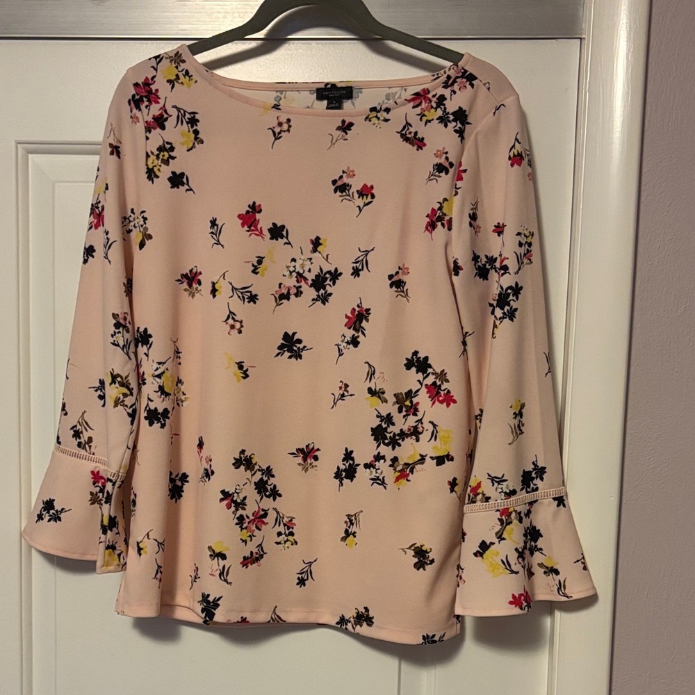 Flora Print Women's Top - Pink